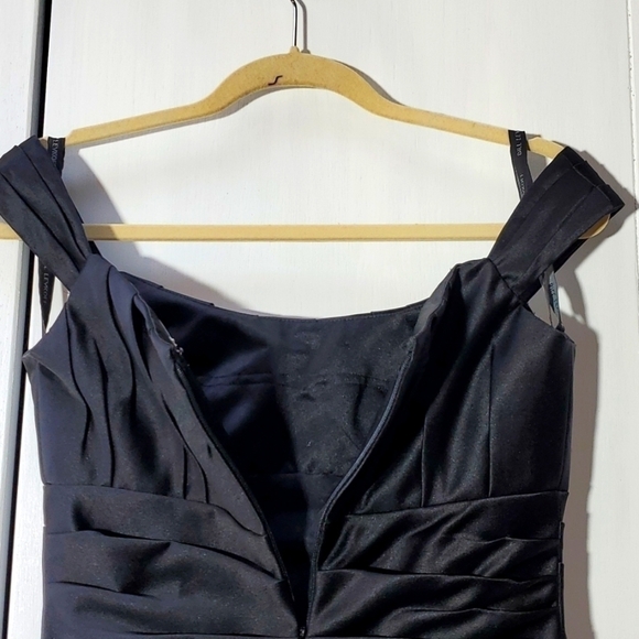 Bill Levkoff- Womens Black Satin Ruched Pleated bodycon mini Dress Sz.6 - Picture 8 of 10